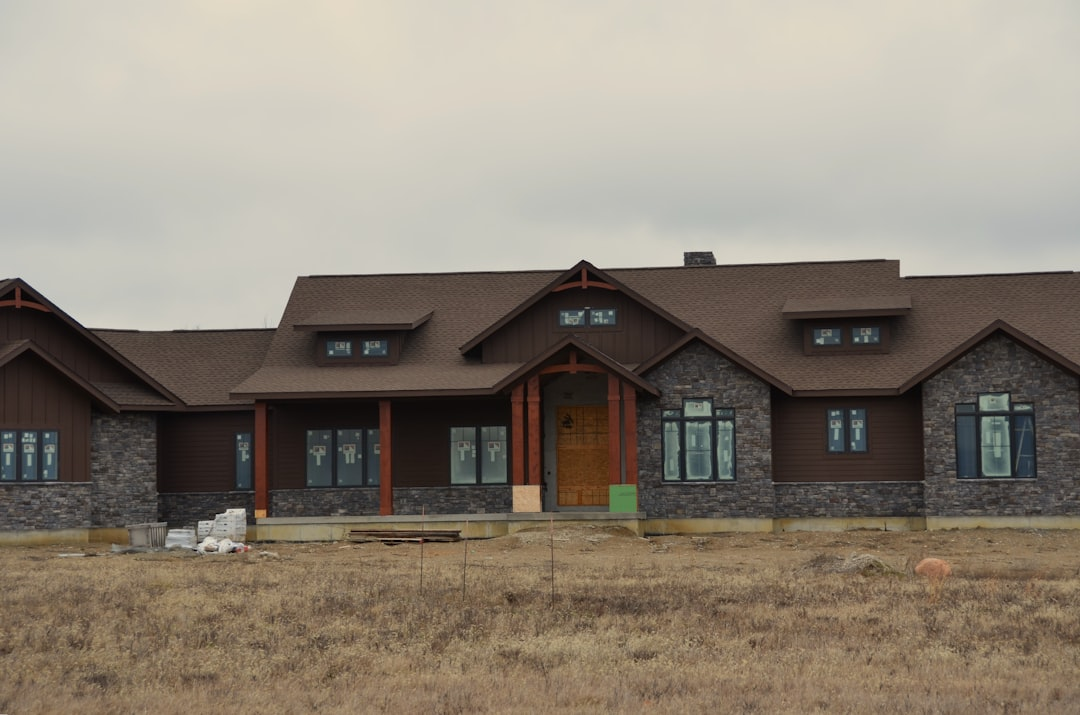 Şık Kırsal Ev Manzarası